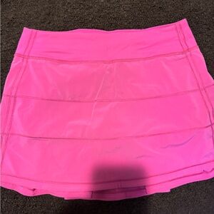 Pink lululemon skirt size 6